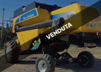Mietitrebbia Usata New Holland CL 560 (007)