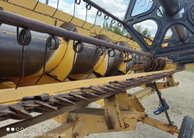 Mietitrebbia Usata New Holland AL 59 Collina Plus (012)
