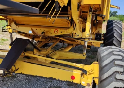 Mietitrebbia Usata New Holland AL 59 Collina Plus (012)