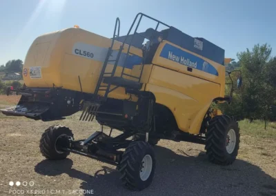 Mietitrebbia Usata New Holland CL 560 (007)