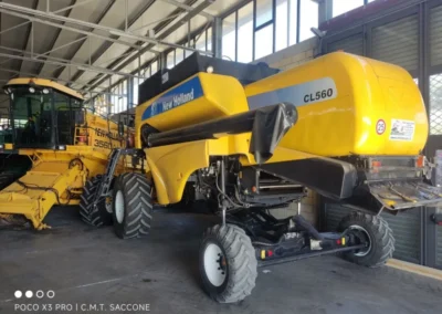 Mietitrebbia Usata New Holland CL 560 (007)