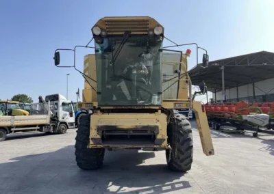 Mietitrebbia Usata New Holland TF44 (024)