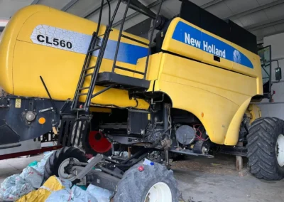 Mietitrebbia Usata New Holland CL 560 (028)